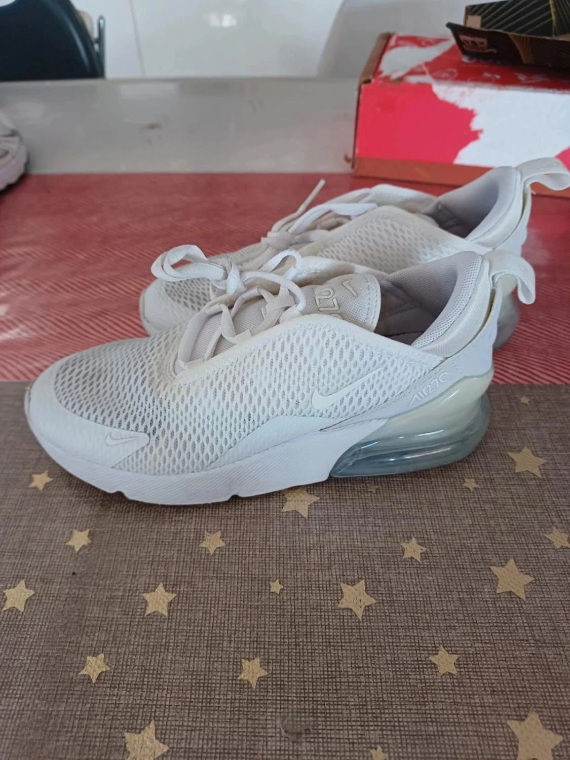 Air max 270 pointure 35 – photo 3
